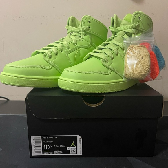 Jordan 1 AJKO “Billie Eilish”